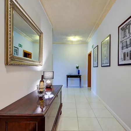 Lejlighed Casa Mare, Sea Front, Sliema, Tigne Point By Haven & Keys Malta *