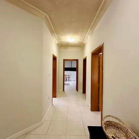 Vista Mare, Sea Front, Terrace, Free Parking Apartment Sliema
