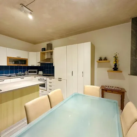 Vista Mare, Sea Front, Terrace, Free Parking Apartment