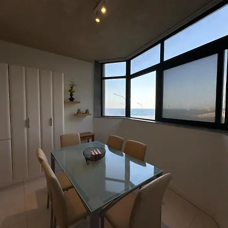 Apartment Vista Mare, Sea Front, Terrace, Free Parking