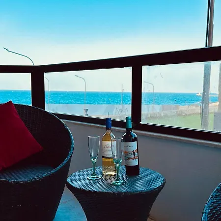 Vista Mare, Sea Front, Terrace, Free Parking Sliema