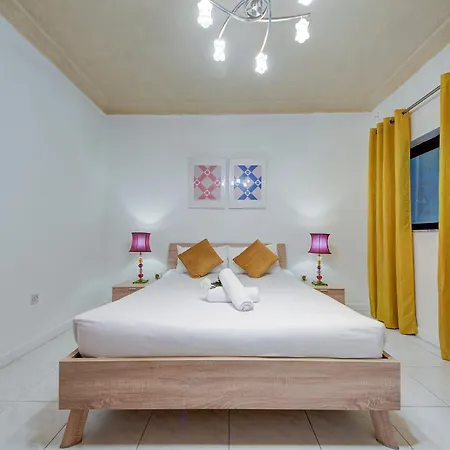Vista Mare, Sea Front, Terrace, Free Parking Appartement Sliema