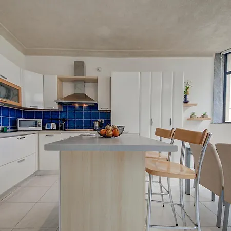Casa Mare, Sea Front, Sliema, Tigne Point By Haven & Keys Malta