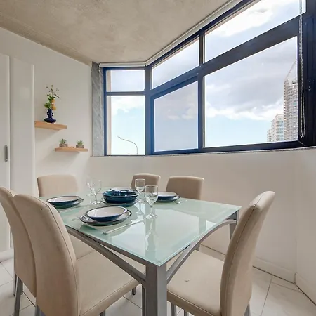 Casa Mare, Sea Front, Sliema, Tigne Point By Haven & Keys Malta Apartman