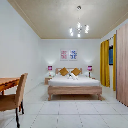 Casa Mare, Sea Front, Sliema, Tigne Point By Haven & Keys Malta