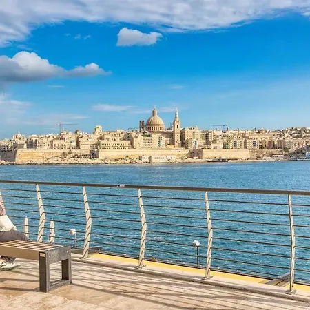 Casa Mare, Sea Front, Sliema, Tigne Point By Haven & Keys Malta