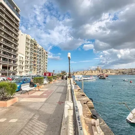 Casa Mare, Sea Front, Sliema, Tigne Point By Haven & Keys Malta Apartment *