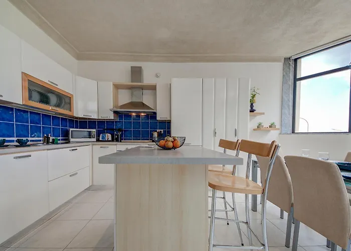 Casa Mare, Sea Front, Sliema, Tigne Point By Haven & Keys Malta