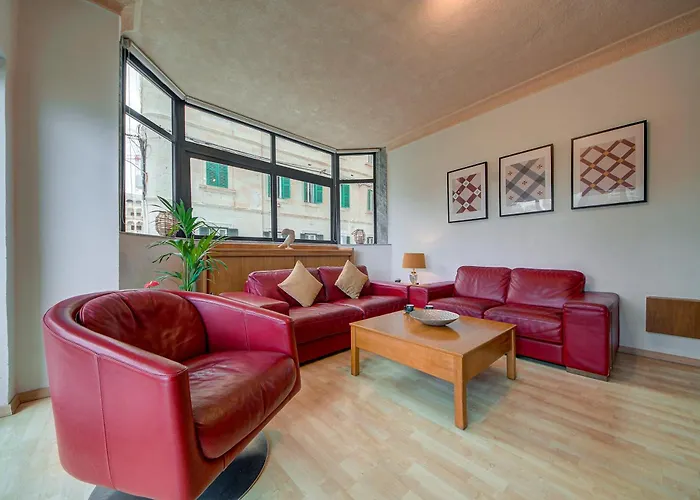 Casa Mare, Sea Front, Sliema, Tigne Point By Haven & Keys Malta *