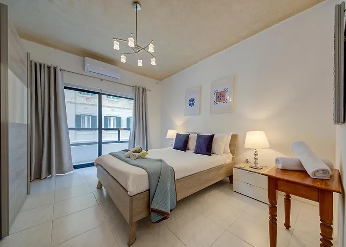 Casa Mare, Sea Front, Sliema, Tigne Point By Haven & Keys Malta * Σλιέμα