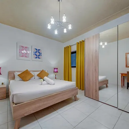 Casa Mare, Sea Front, Sliema, Tigne Point By Haven & Keys Malta Sliema